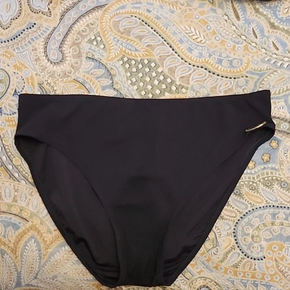 Bathing suit - Picture 6 of 12